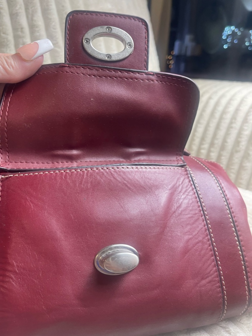 East 5th Burgundy Leather Shoulder Bag Satchel Handbag Silver Hardware 👜✨ - Picture 5 of 6